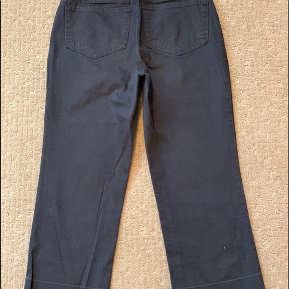 NYDJ lift & tuck crop jean black size 6 - Picture 8 of 8